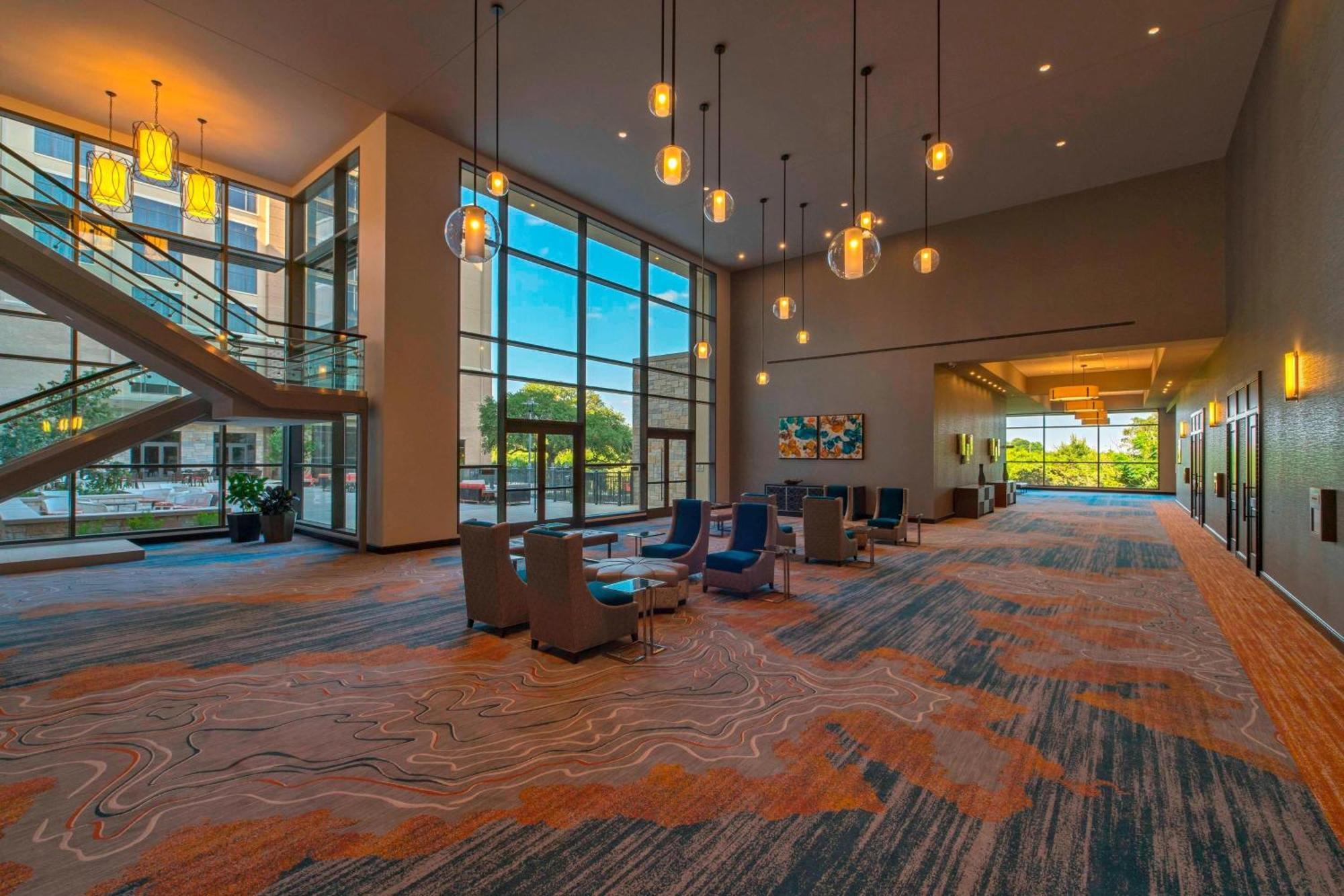 Sheraton Austin Georgetown Hotel & Conference Center Exterior photo